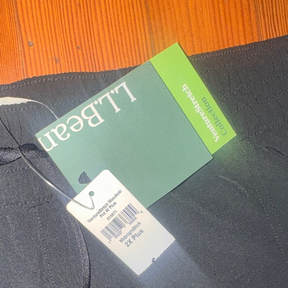 L.L. Bean NWT size 2X plus Women's Black pants venture stretch ankle - Picture 6 of 12
